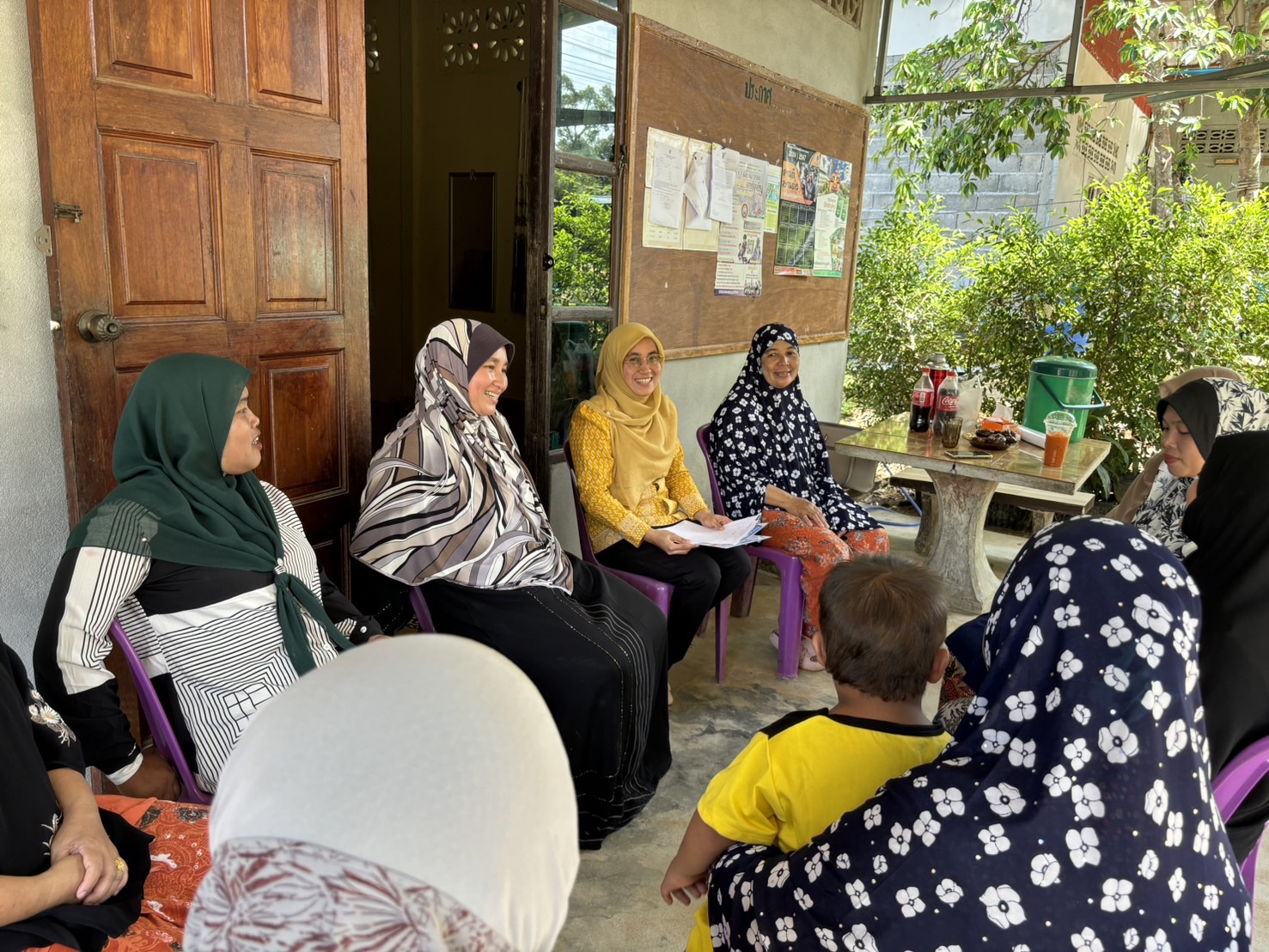 พช.บันนังสตา จัดประชุมคณะขับเคลื่อนกองทุนพัฒนาบทบาทสตรีตำบลเขื่อนบางลาง